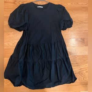 Black short sleeve dress from Zara